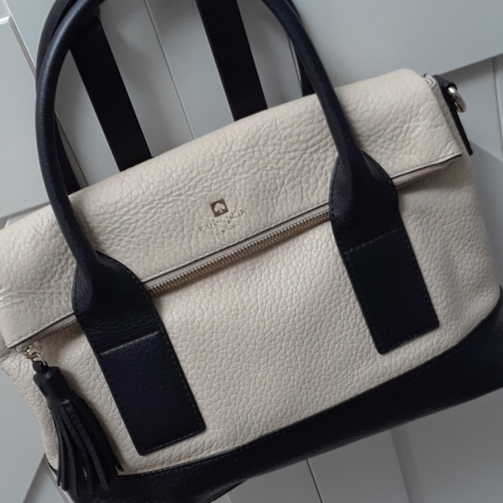 CLEARANCE! KATE SPADE SOUTHPORT AVE CARMEN...FLAW